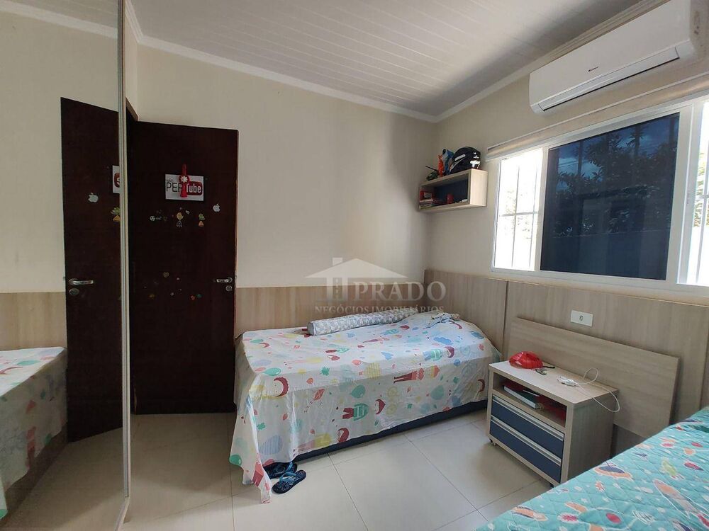 Casa à venda com 4 quartos, 220m² - Foto 7