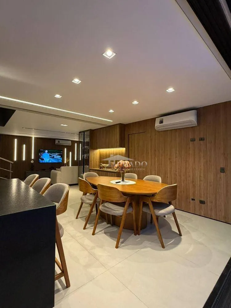 Sobrado, 3 quartos, 229 m² - Foto 3