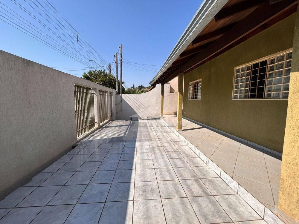 Casa, 3 quartos, 200 m² - Foto 2