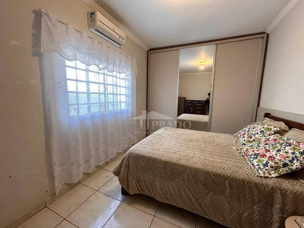 Casa, 3 quartos, 200 m² - Foto 11