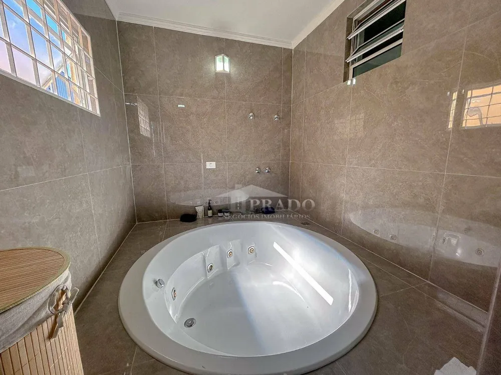 Chácara, 4 quartos, 1511 m² - Foto 4