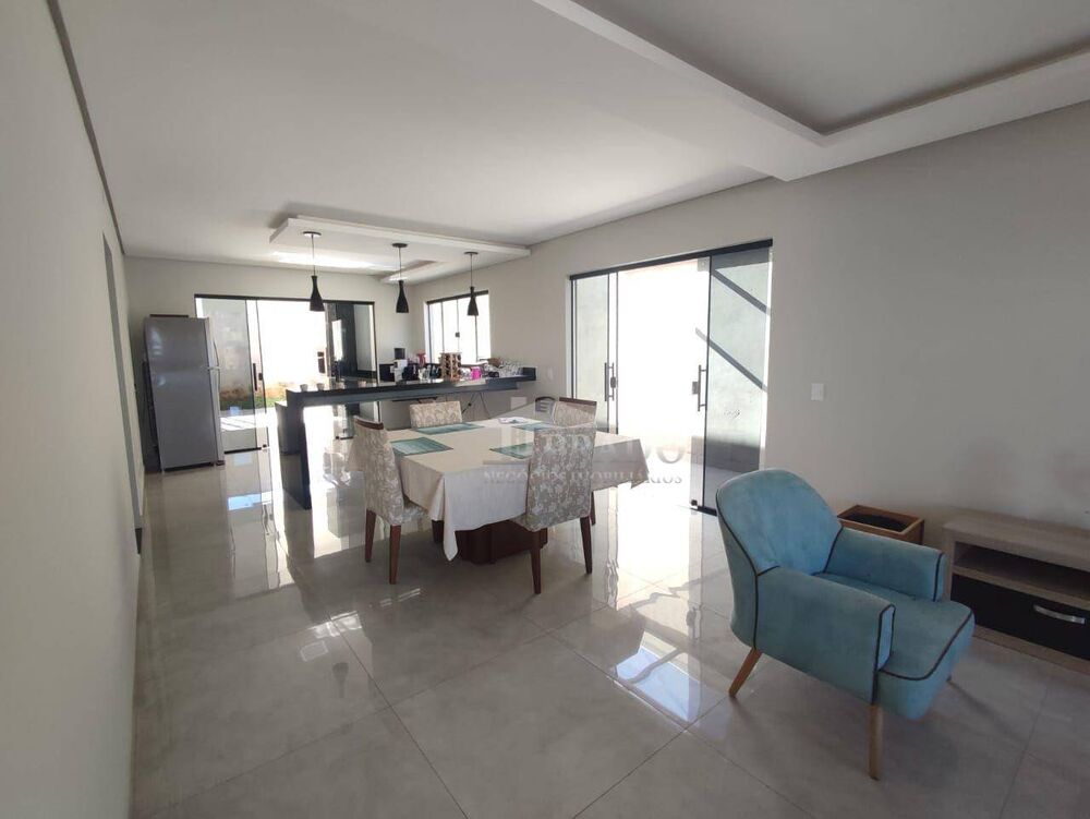 Casa, 3 quartos, 159 m² - Foto 3