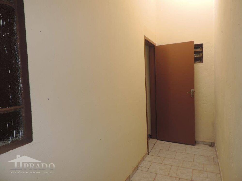 Casa, 3 quartos, 200 m² - Foto 1