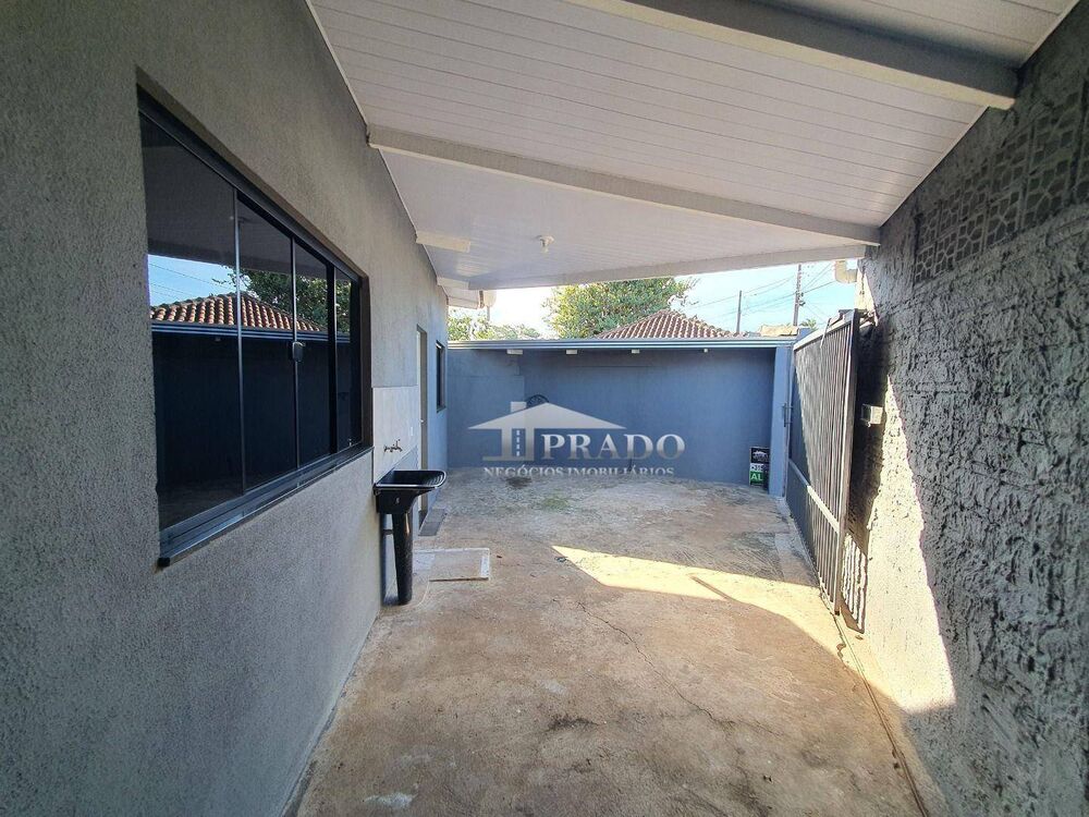 Casa à venda com 4 quartos, 200m² - Foto 11