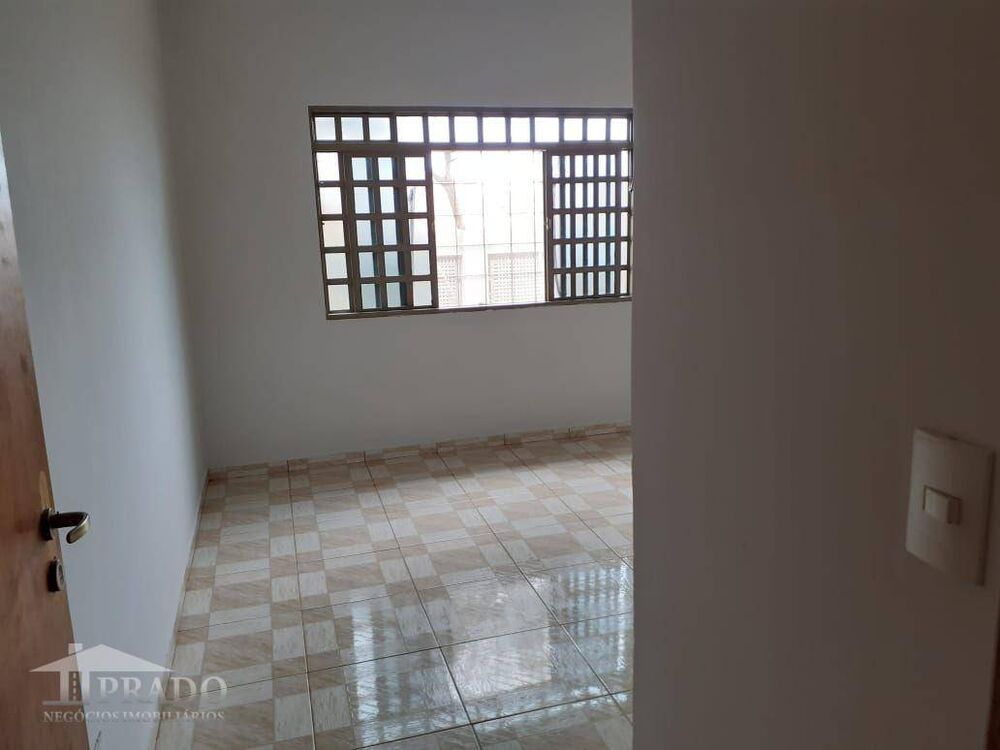 Casa à venda com 3 quartos, 135m² - Foto 4