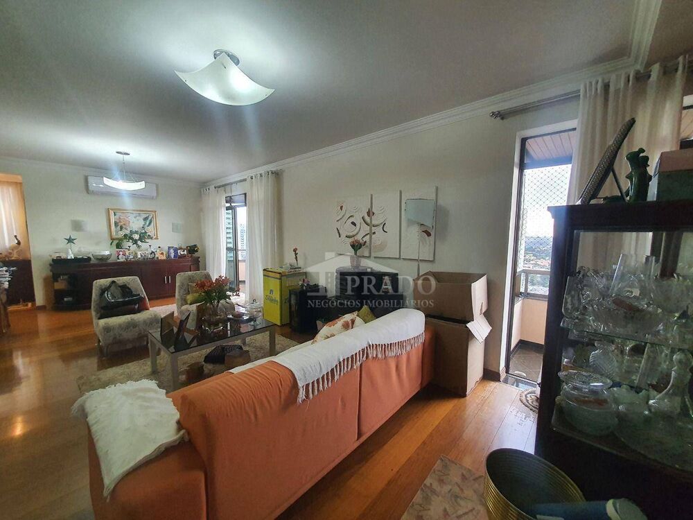 Apartamento à venda com 3 quartos, 262m² - Foto 2