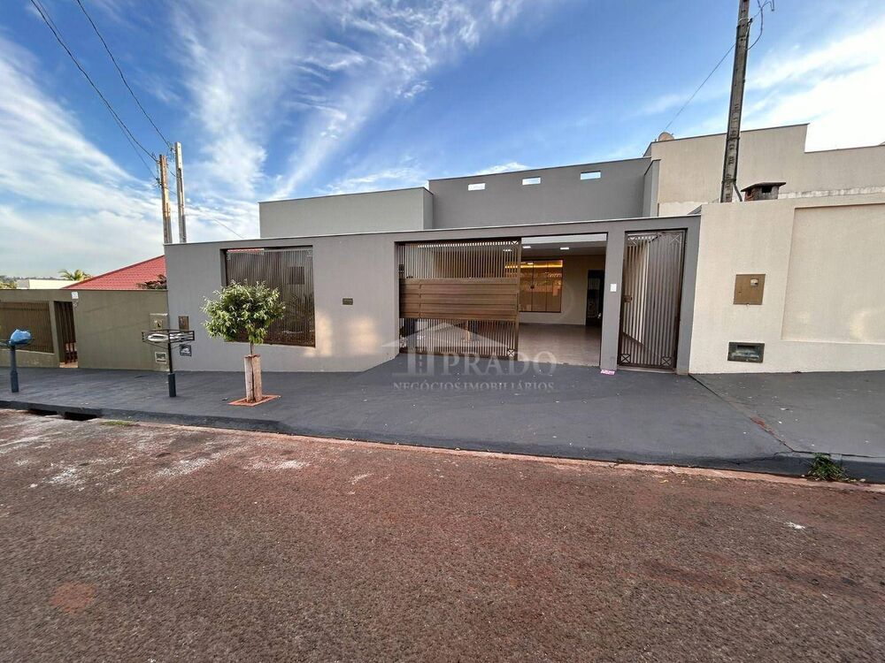 Casa à venda com 3 quartos, 164m² - Foto 4
