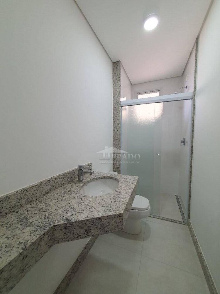 Apartamento à venda com 3 quartos, 128m² - Foto 1