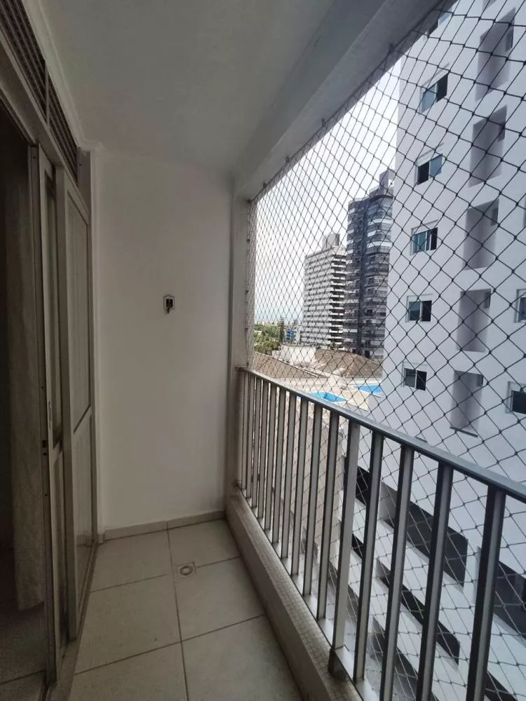 Apartamento à venda com 3 quartos, 83m² - Foto 3