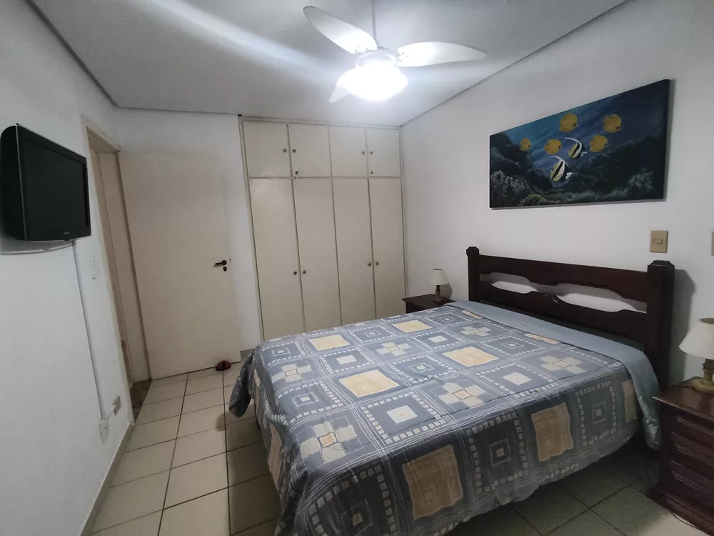 Apartamento à venda com 3 quartos, 217m² - Foto 5