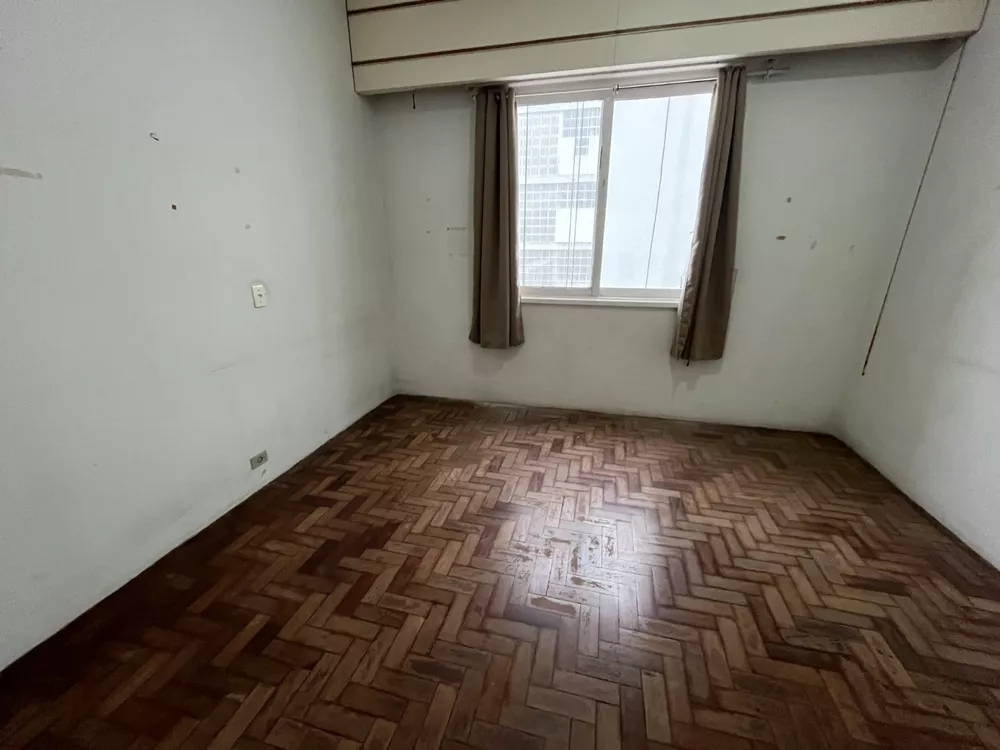 Apartamento para alugar com 3 quartos, 159m² - Foto 2