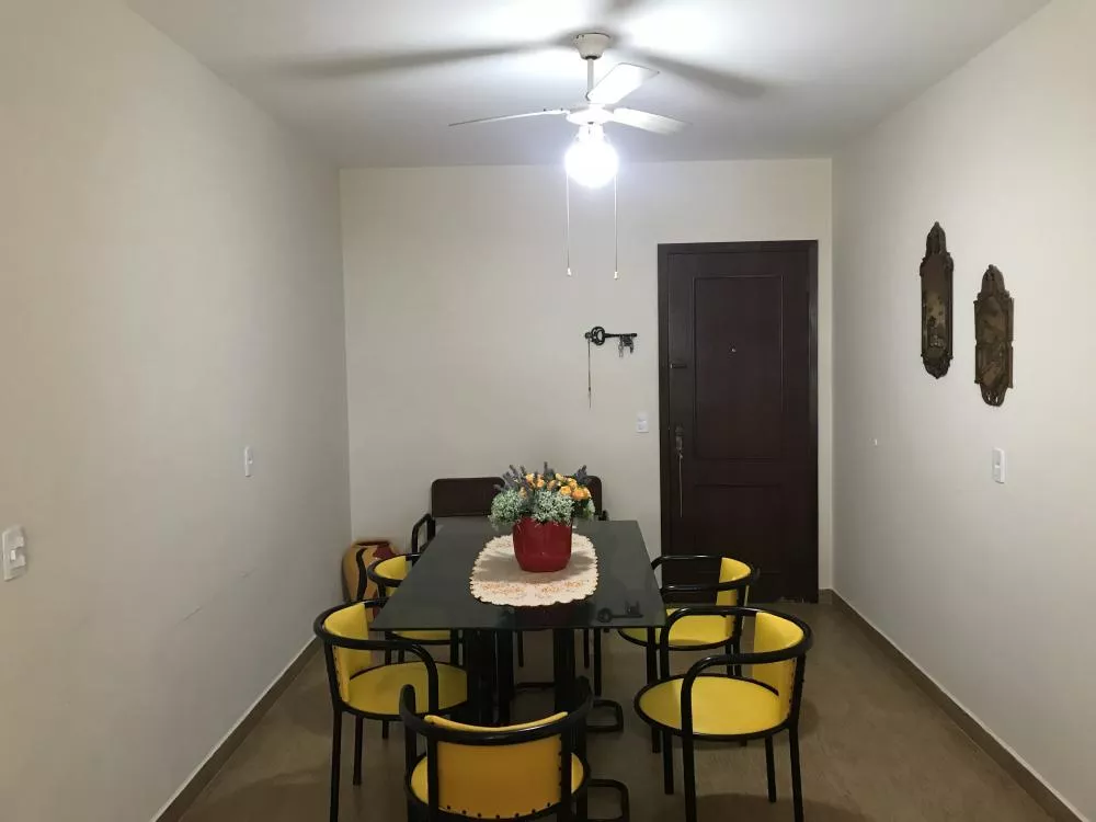 Apartamento à venda com 2 quartos, 70m² - Foto 4