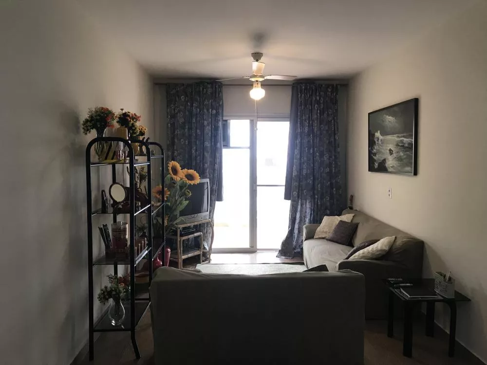 Apartamento à venda com 2 quartos, 70m² - Foto 2