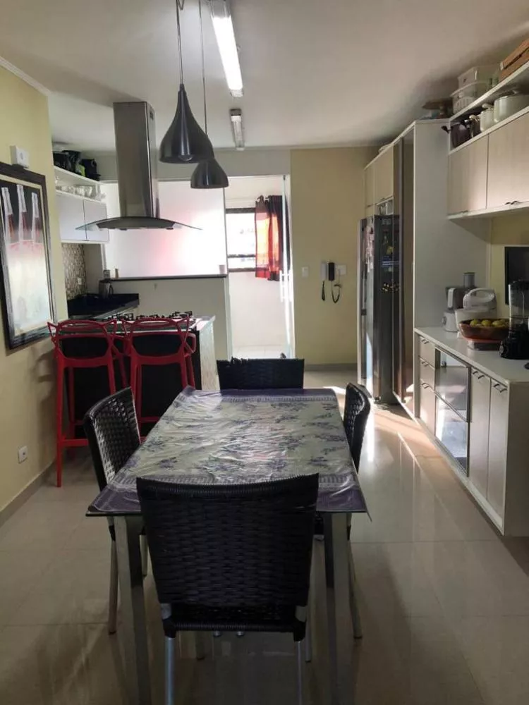 Apartamento à venda e aluguel com 3 quartos, 141m² - Foto 1