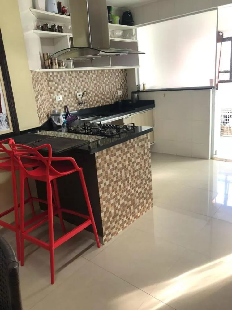 Apartamento à venda e aluguel com 3 quartos, 141m² - Foto 4