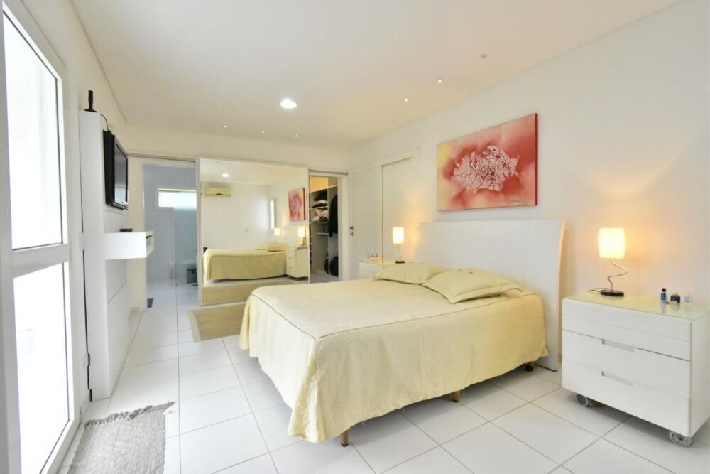 Casa à venda com 3 quartos, 350m² - Foto 2