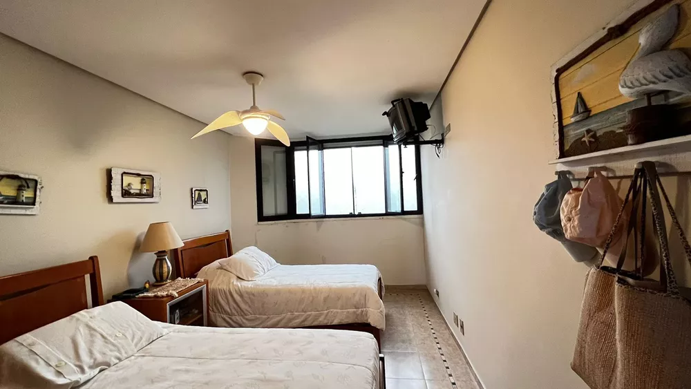 Apartamento à venda com 4 quartos - Foto 2