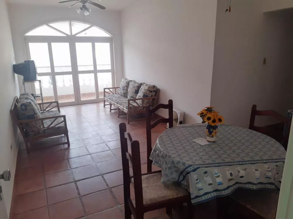 Apartamento à venda com 2 quartos, 76m² - Foto 1