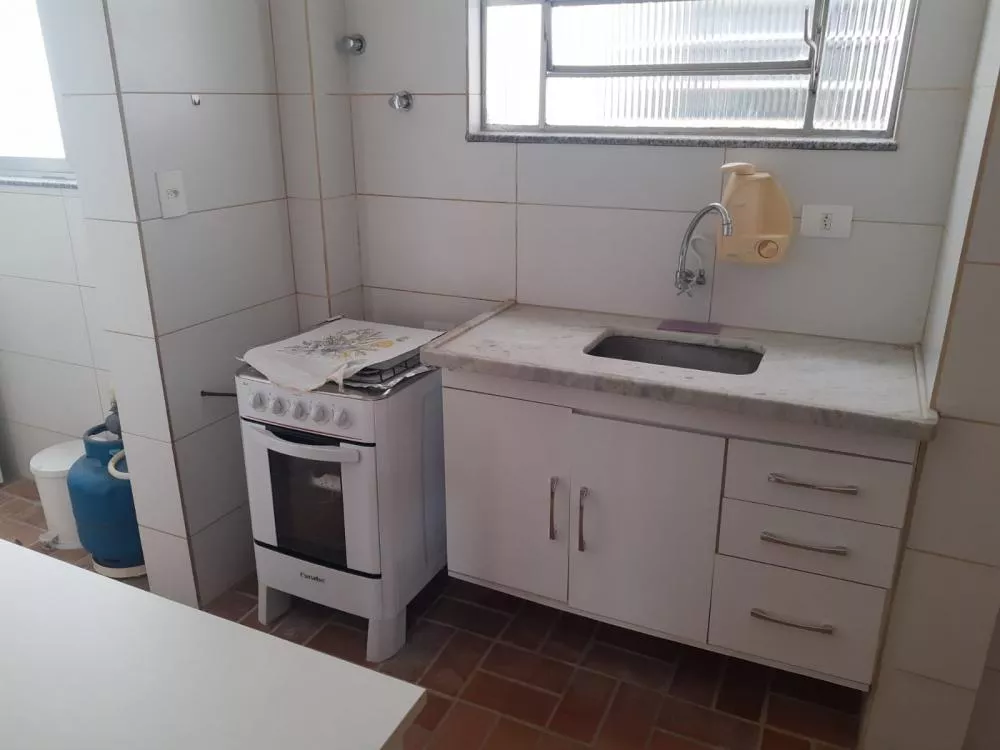 Apartamento à venda com 2 quartos, 76m² - Foto 2