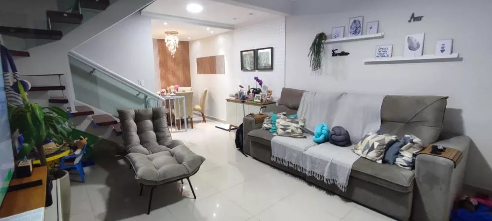 Casa de Condomínio à venda com 3 quartos, 105m² - Foto 2