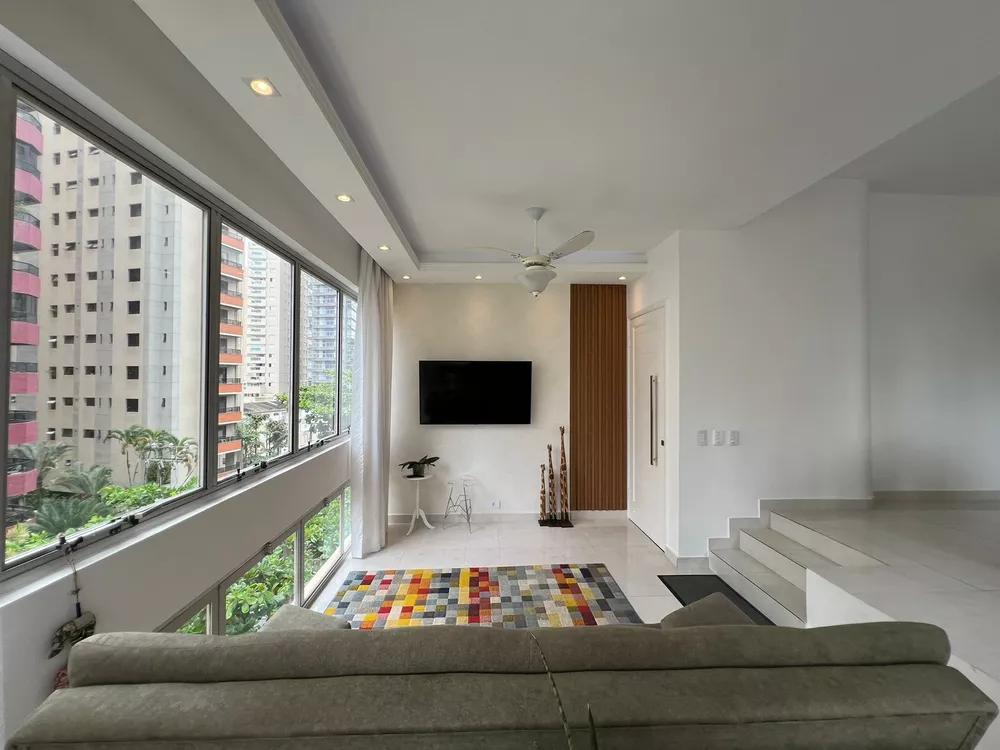 Apartamento à venda com 3 quartos, 107m² - Foto 1