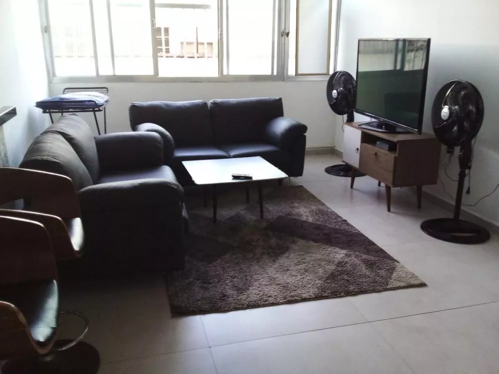 Apartamento à venda com 2 quartos, 60m² - Foto 2