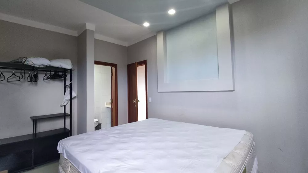 Apartamento à venda com 3 quartos - Foto 4