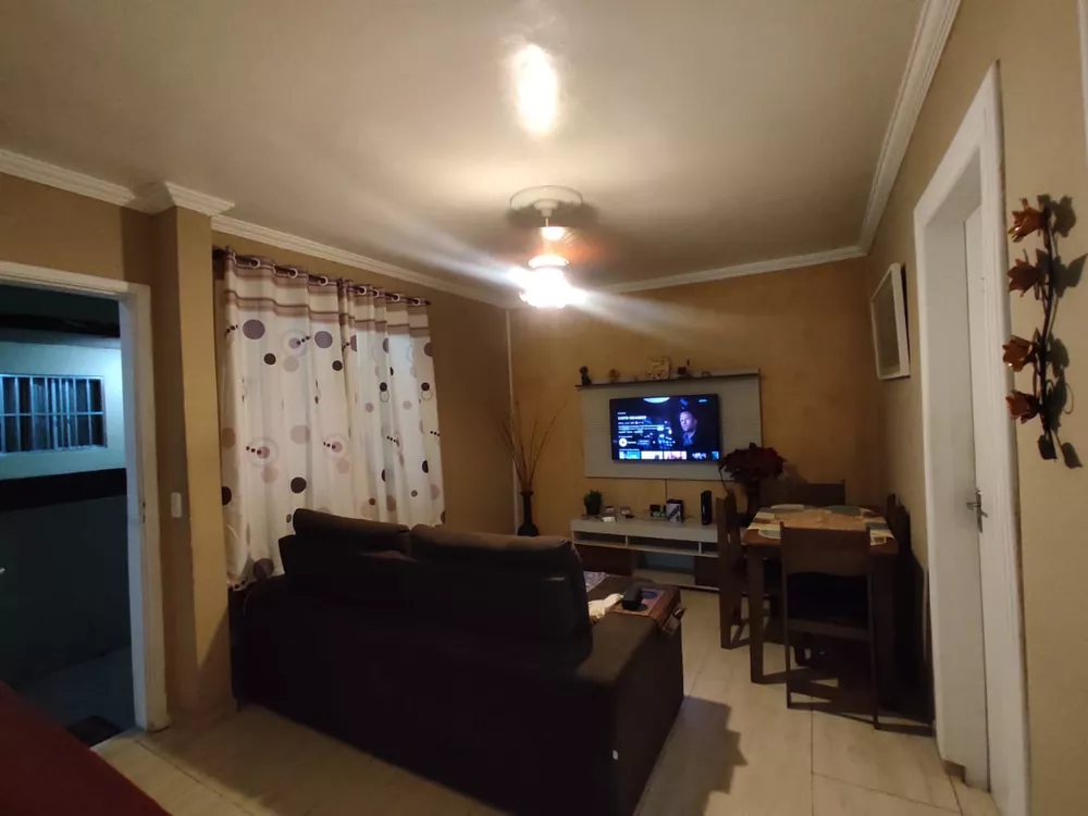 Apartamento à venda com 2 quartos, 61m² - Foto 1