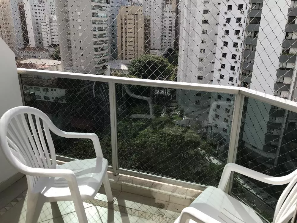 Apartamento à venda com 4 quartos, 140m² - Foto 2