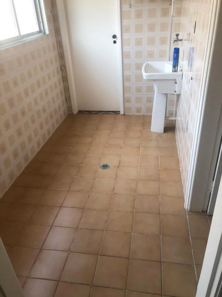 Apartamento à venda e aluguel com 3 quartos, 110m² - Foto 4