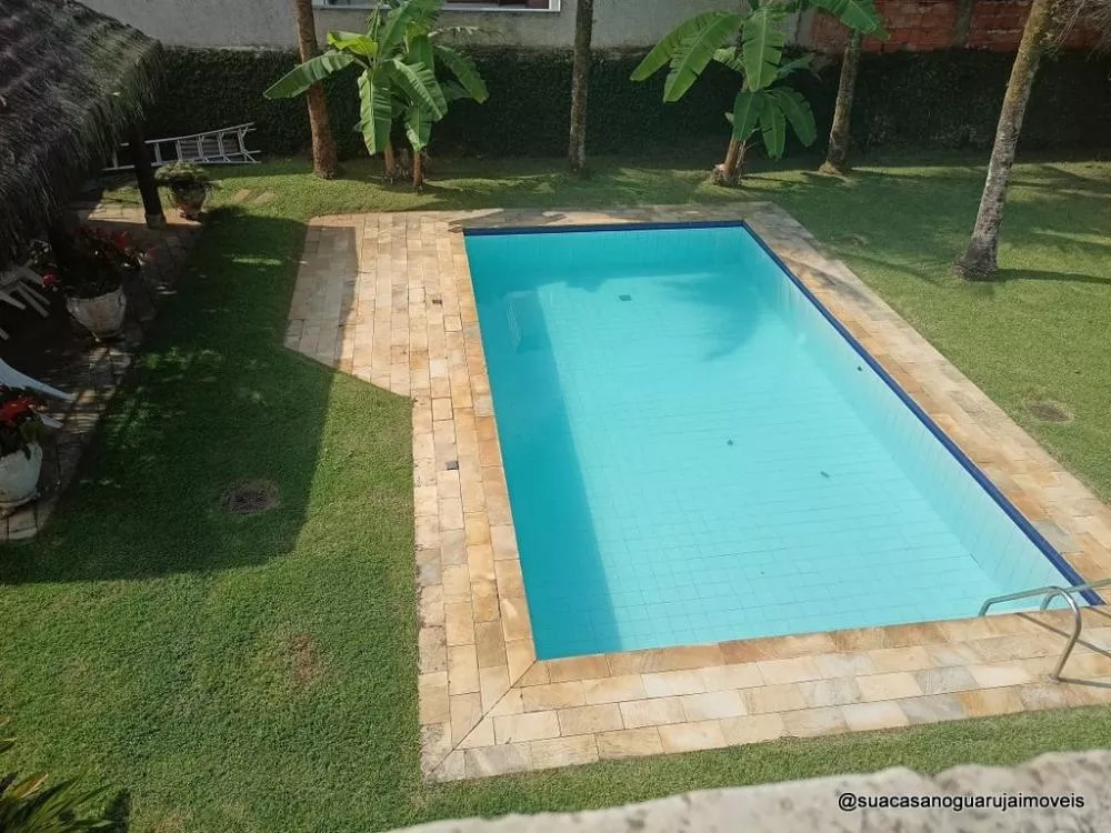 Casa de Condomínio à venda com 3 quartos, 250m² - Foto 1