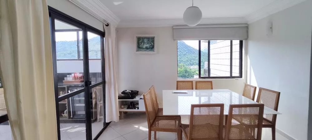 Cobertura à venda com 4 quartos, 200m² - Foto 4