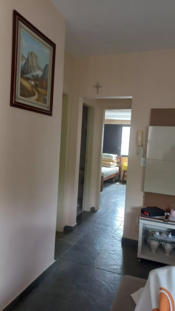 Apartamento à venda com 2 quartos, 71m² - Foto 2