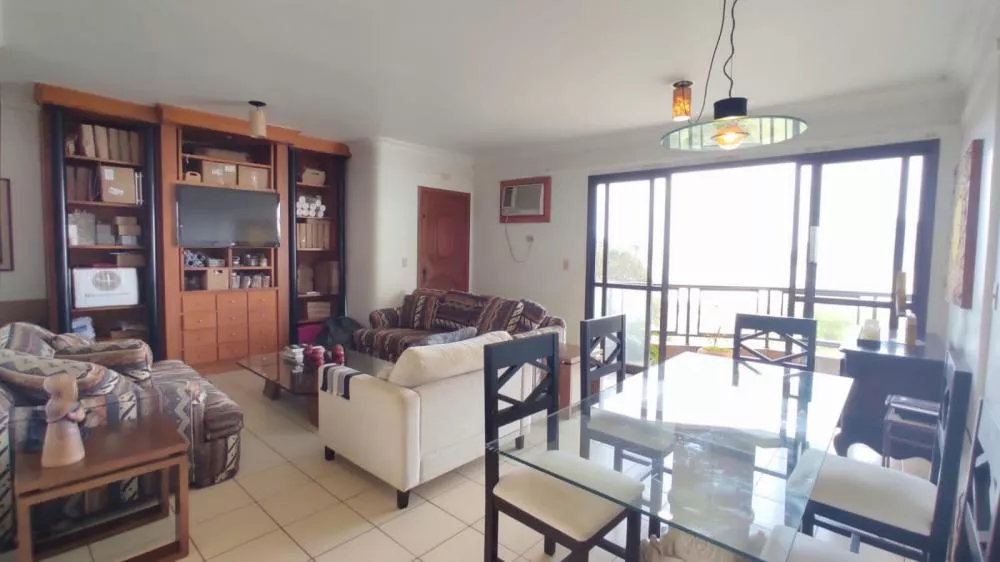 Apartamento à venda com 3 quartos, 214m² - Foto 3