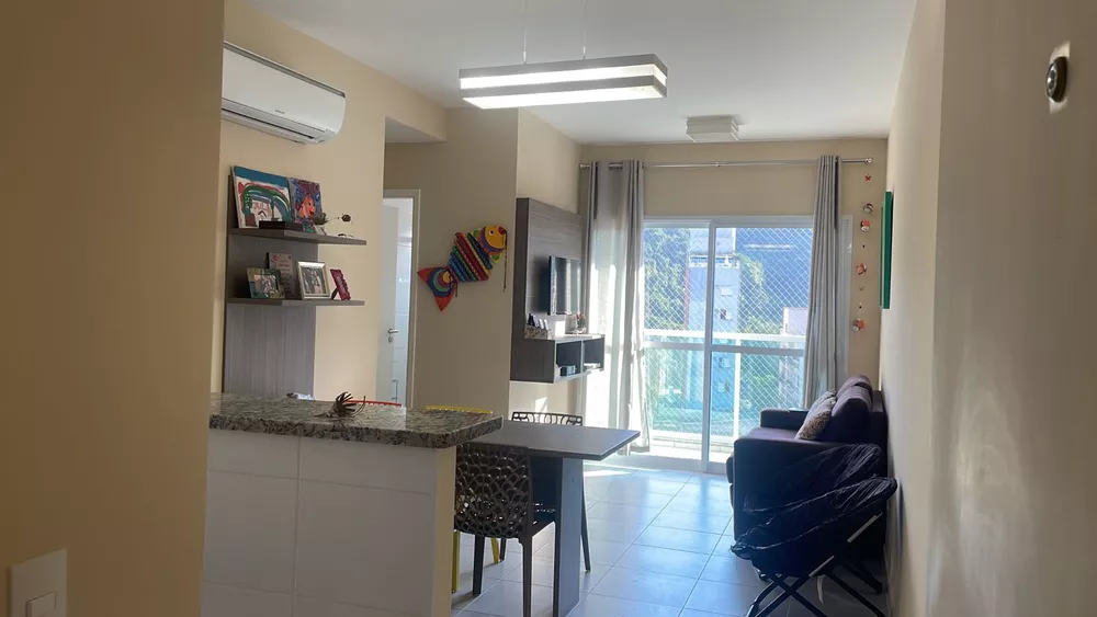 Apartamento à venda com 2 quartos, 67m² - Foto 1