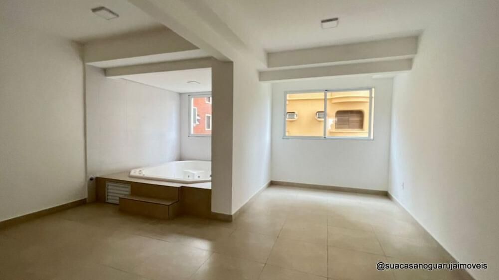 Apartamento à venda com 3 quartos, 118m² - Foto 1