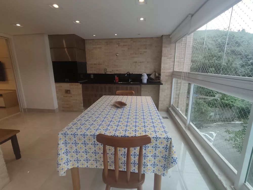 Apartamento à venda com 3 quartos, 118m² - Foto 1