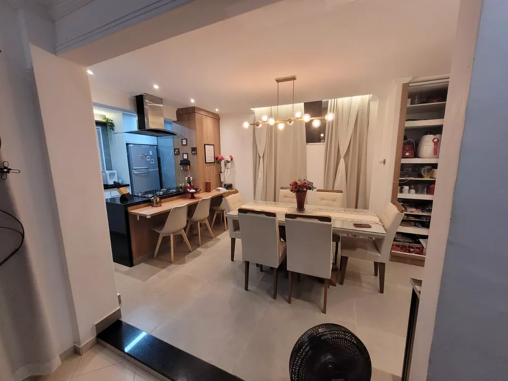 Cobertura à venda com 3 quartos, 210m² - Foto 3