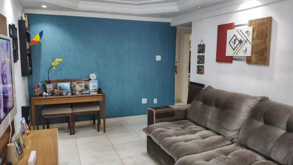 Apartamento à venda com 2 quartos, 74m² - Foto 2