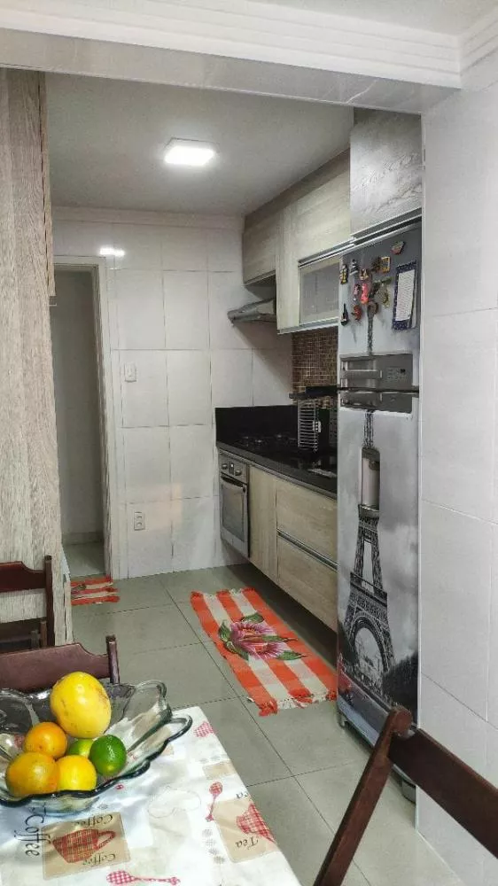 Apartamento à venda com 2 quartos, 74m² - Foto 3