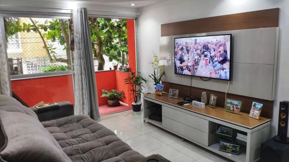 Apartamento à venda com 2 quartos, 74m² - Foto 1