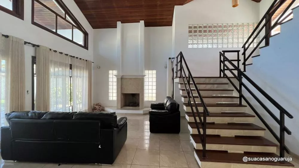 Casa de Condomínio à venda com 3 quartos, 400m² - Foto 1