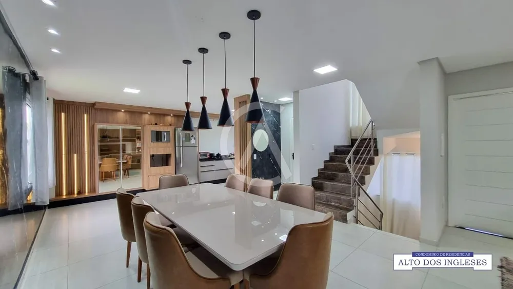 Casa, 3 quartos, 285 m² - Foto 1