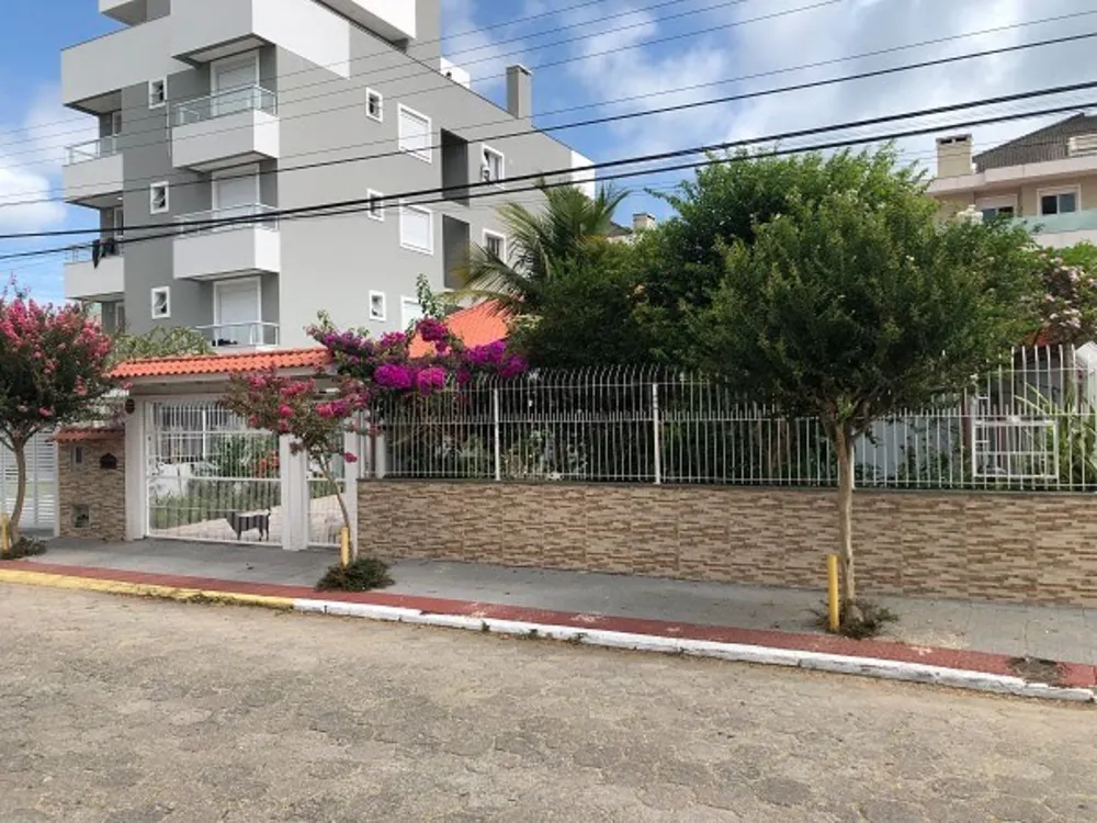 Casa, 4 quartos, 183 m² - Foto 2