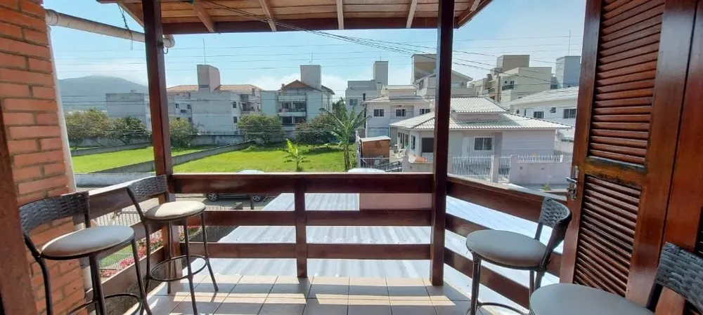 Casa, 7 quartos, 200 m² - Foto 3