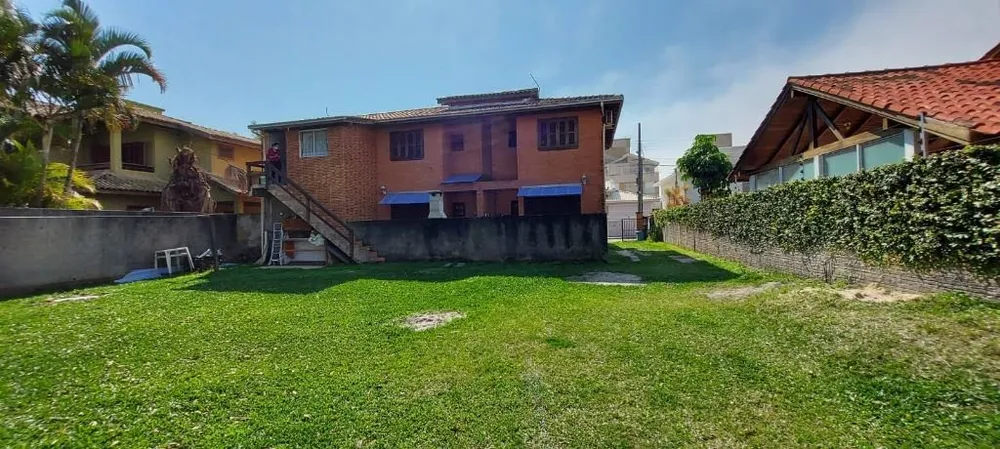 Casa, 7 quartos, 200 m² - Foto 2