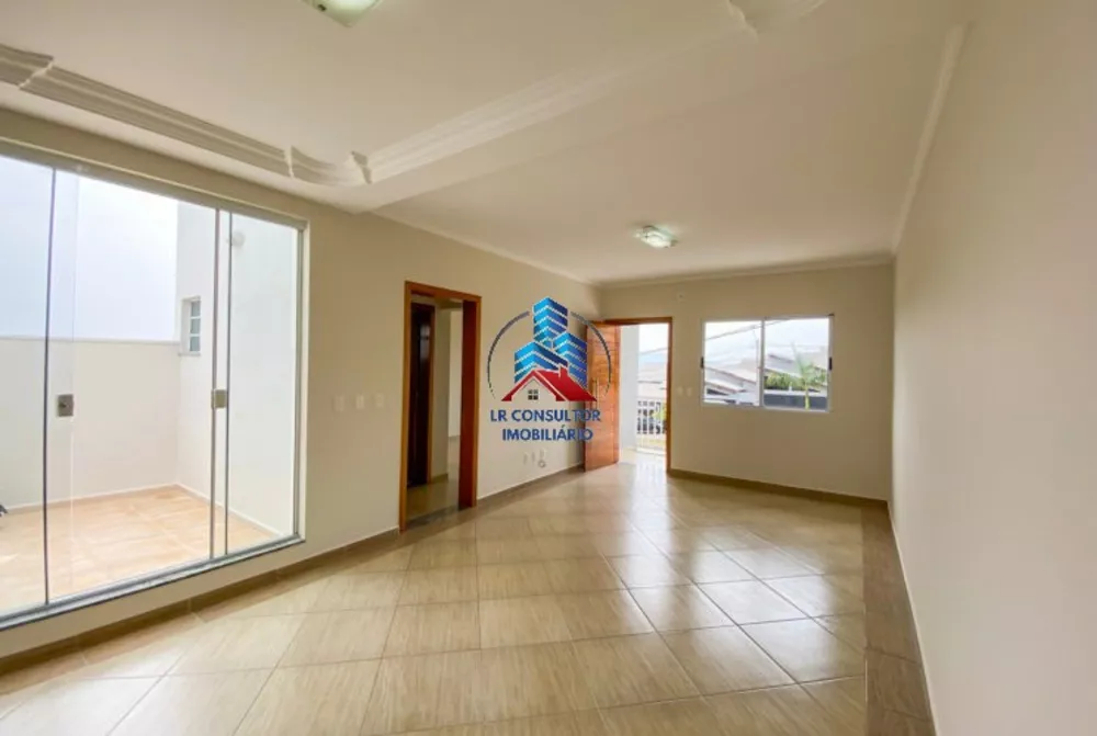 Imóvel Comercial Padrão à venda com 3 quartos, 179m² - Foto 2