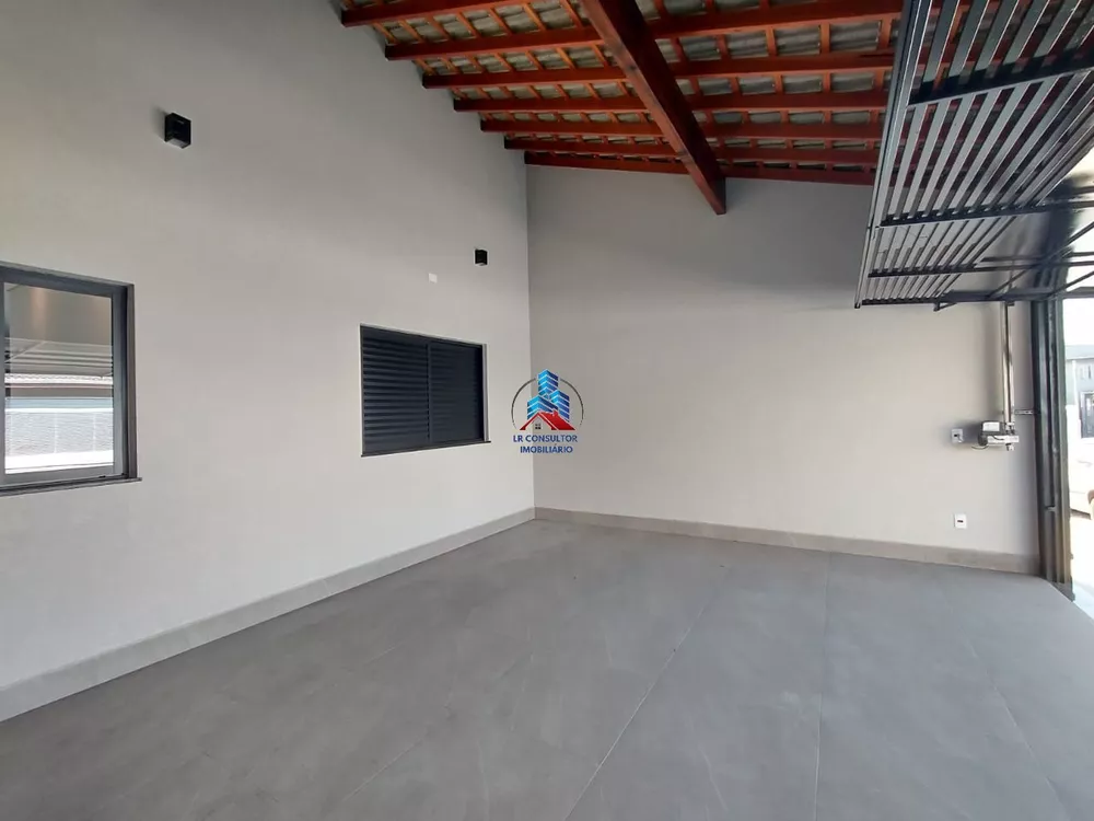 Casa à venda com 3 quartos, 117m² - Foto 2