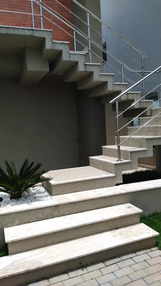 Casa à venda com 4 quartos, 200m² - Foto 4