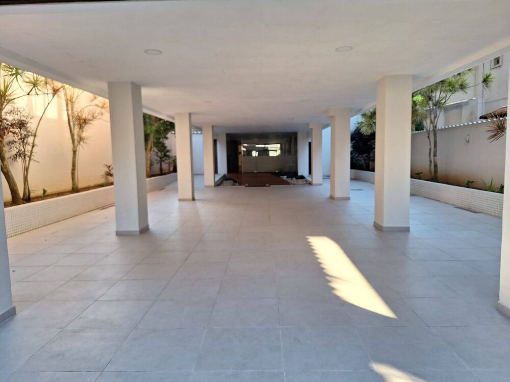 Apartamento à venda com 3 quartos, 152m² - Foto 1